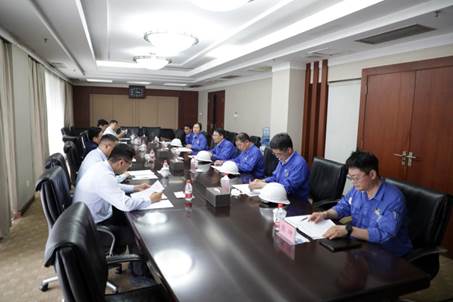 打造向上向前第一象限生力軍 錘煉甘于做人做事作難、受苦受累受屈的企業(yè)家隊(duì)伍——河南投資集團(tuán)黨委書記、董事長(zhǎng)劉新勇蒞臨安彩高科開展主題教育調(diào)研