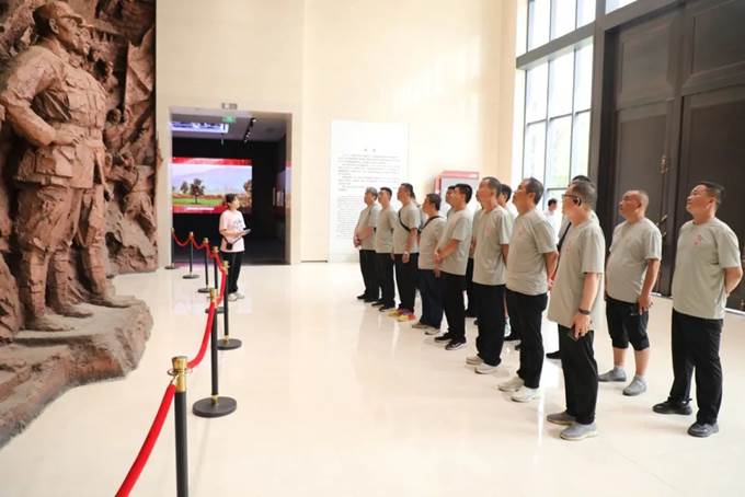 安彩高科組織優(yōu)秀退役軍人開展紅色主題教育活動(dòng)